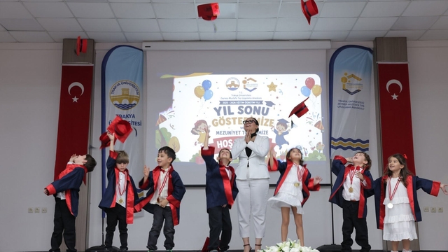 Trakya Üniversitesi Uygulama Anaokulunda mezuniyet töreni düzenlendi