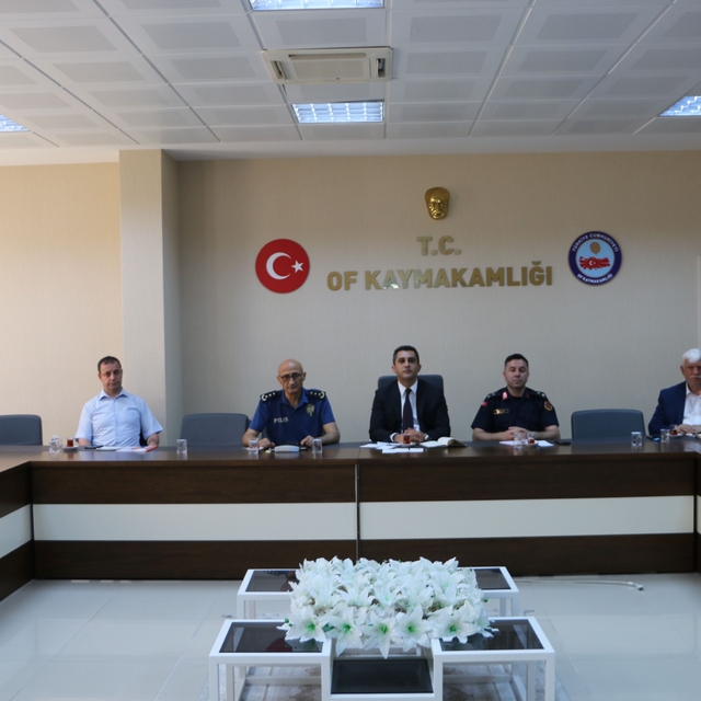 Of'ta "Kadına Yönelik Şiddet ve Çocuk Koruma" konulu toplantı yapıldı