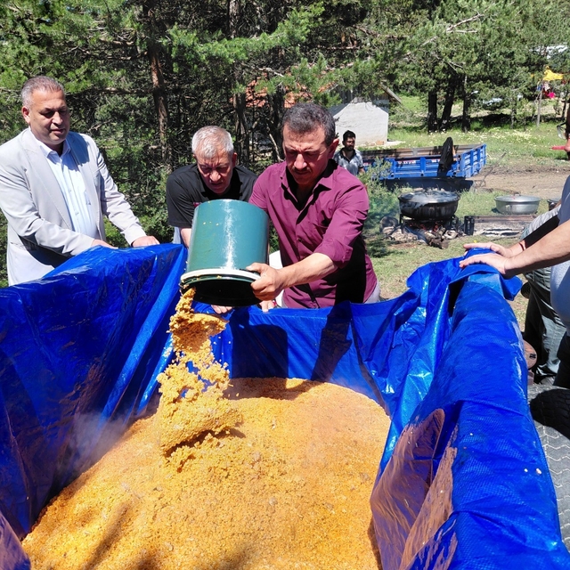 Bolu'da bir asırdır süren geleneksel Şimşir bayramı düzenlendi