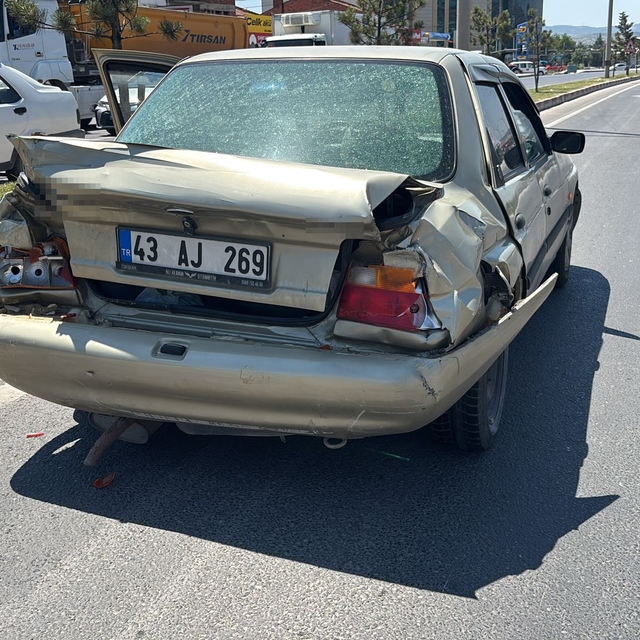 Tavşanlı'da trafik kazası 1 yaralı