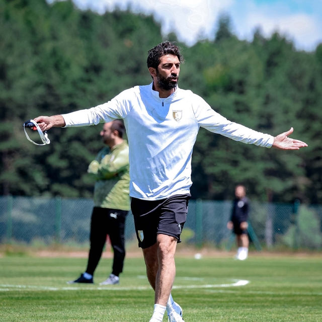 Bodrum FK'da Burhan Eşer'le devam