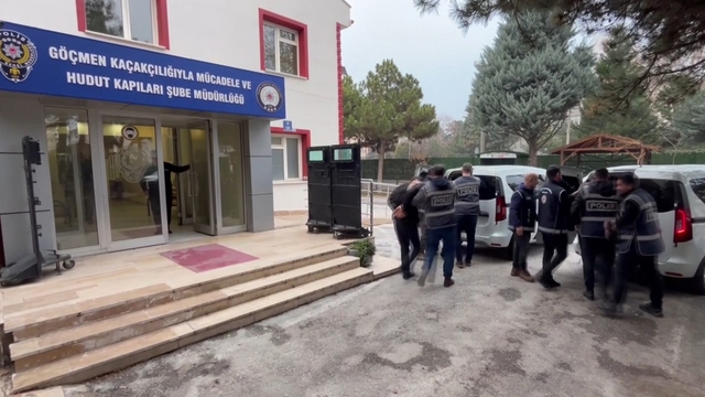 Konya merkezli göçmen kaçakçılığı operasyonunda 10 tutuklama
