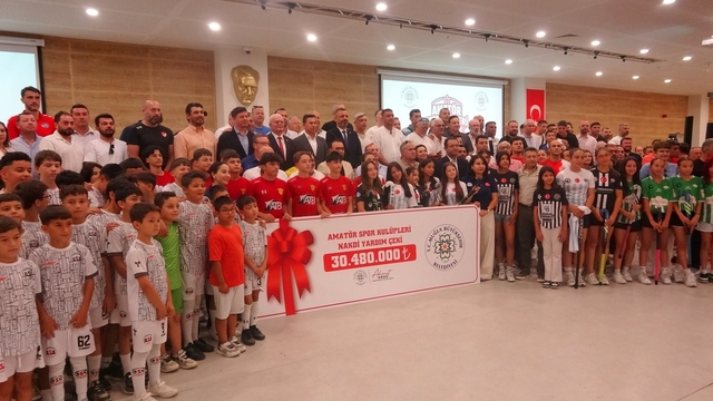 Muğla Büyükşehir Belediyesi'nden Amatör Spor Kulüpleri'ne destek