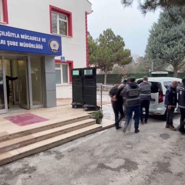 Konya merkezli göçmen kaçakçılığı operasyonunda 10 tutuklama