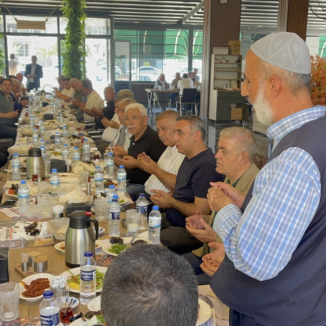 Restoranda cinayetle başlayan husumet barış yemeği ile son buldu