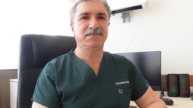 Kardiyoloji Uzmanı Akbulut: "İklim değişikliği insan sağlığını doğrudan tehdit ediyor"
" Avrupa dünyanın en hızlı ısınan kıtası konumuna geldi"
"Damar içi sıvı hacminin azalmas, kalbin yükünü artırdığı gibi başta böbrekler olmak üzere birçok organı olumsuz etkiliyor"