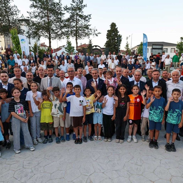 Kaynarca'da Aziz Duran Parkı açıldı