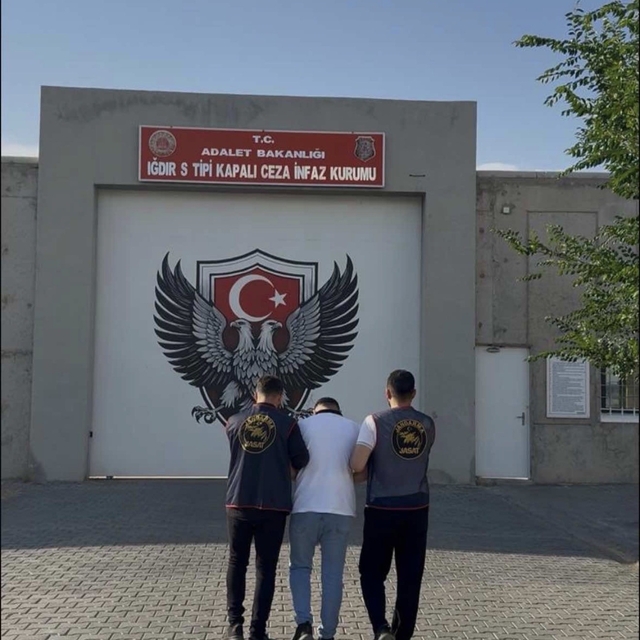 Iğdır'da hırsızlık hükümlüsü JASAT operasyonuyla yakalandı