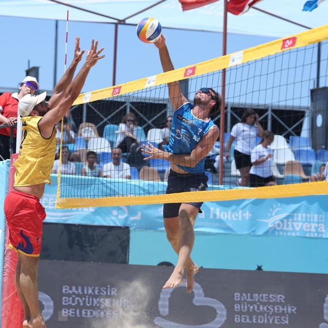 Plaj Voleybolu Dünya Turu'nda Balıkesir Etabı sona erdi