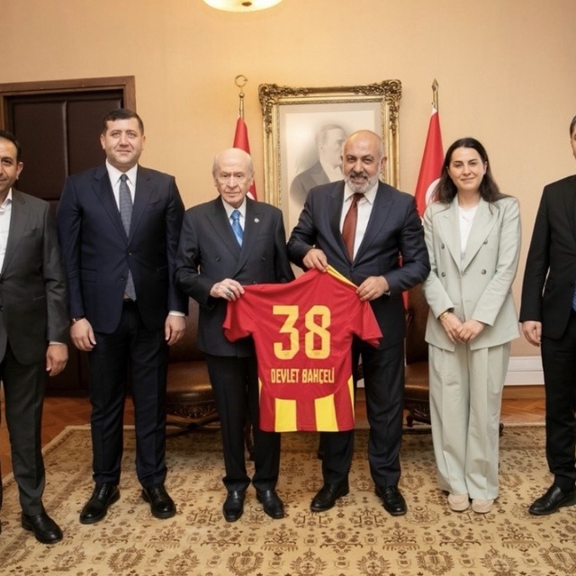 Kayserispor heyetinden MHP Genel Başkanı Bahçeli'ye ziyaret