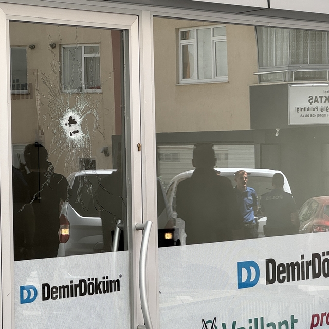 Erzurum'da bir iş yerine silahla ateş açıldı