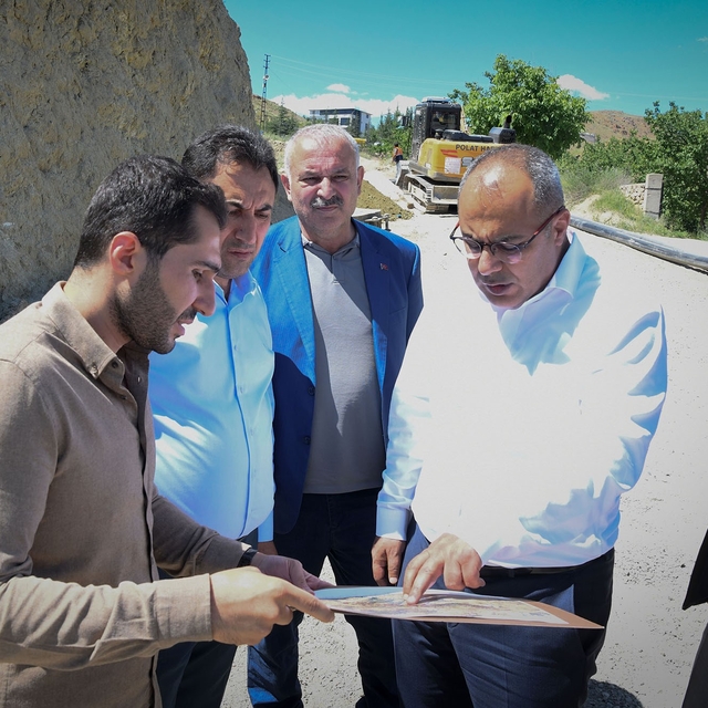 Malatya Büyükşehir Belediyesi'nden Kuluncak'a 41 kilometrelik içme suyu hat...