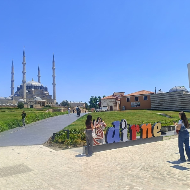 Edirne esnafına çifte doping
Edirne'de Kırkpınar bereketi: Oteller doldu, e...