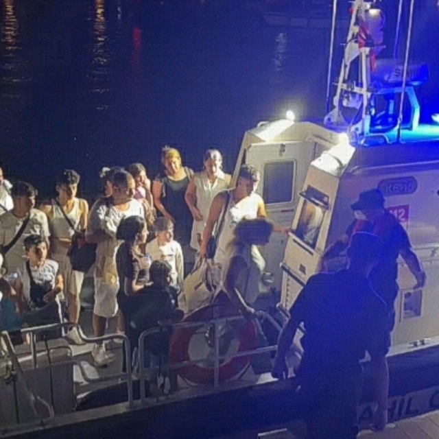 Fethiye açıklarında 25 düzensiz göçmen yakalandı
