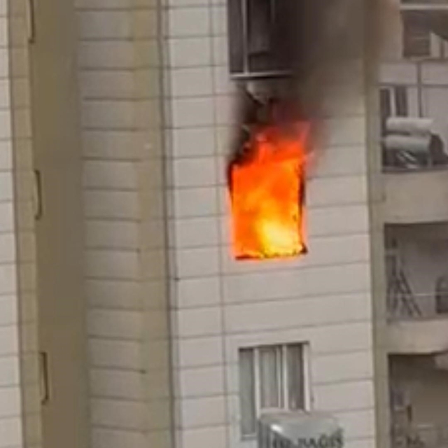 Şanlıurfa'da 9 katlı binada korkutan yangın