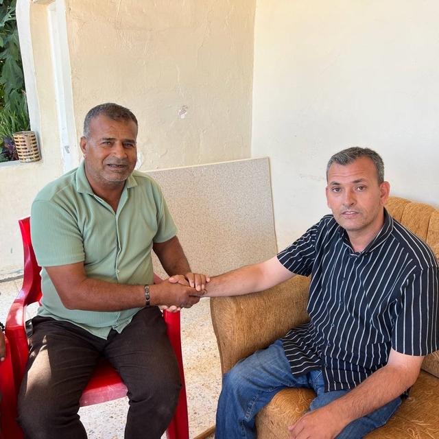 Tekerlekli sandalyesiyle otobüse binemeyen vatandaş, engelliler derneğine b...