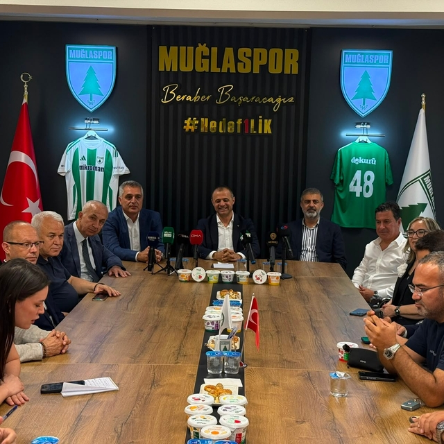 Muğlaspor yeni sezon sponsorlarını tanıttı