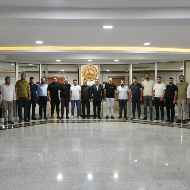Başkan Sadıkoğlu, genç girişimcilerle bir araya geldi