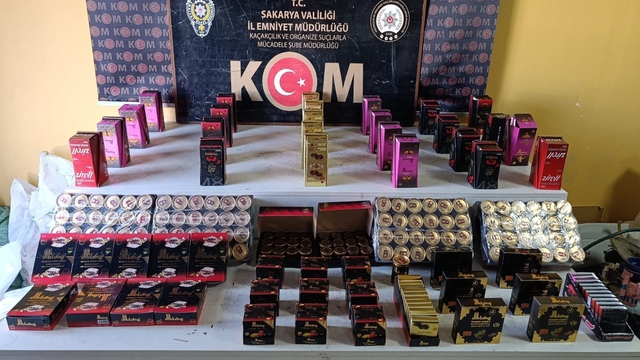 Sakarya'da 859 cinsel içerikli ürün ele geçirildi