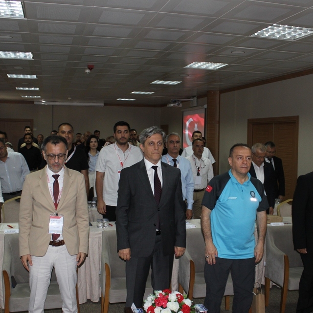 Beş ilin sağlık müdürü Zonguldak'ta acil sevk zinciri için toplandı