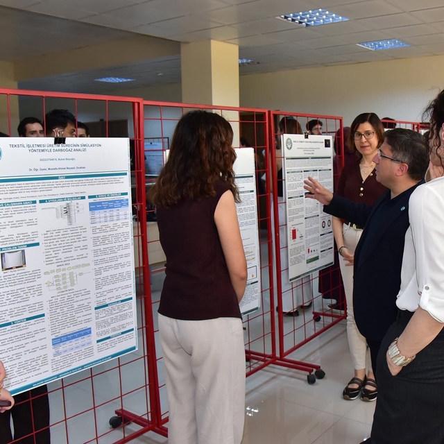 Endüstri Mühendisliği öğrencileri projelerini sundu