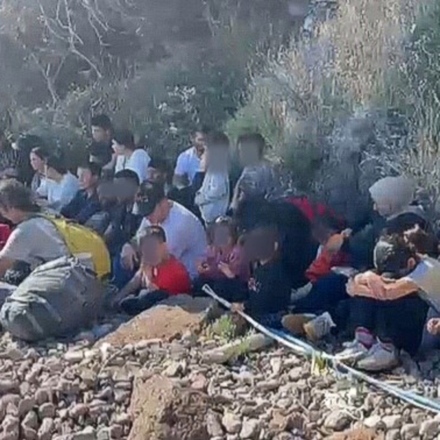 Ayvacık'ta 30 kaçak göçmen yakalandı