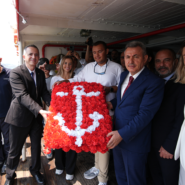 İzmir'de Denizcilik ve Kabotaj Bayramı kutlandı
