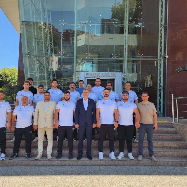 Gölcük'ün pehlivanları Kırkpınar yolcusu