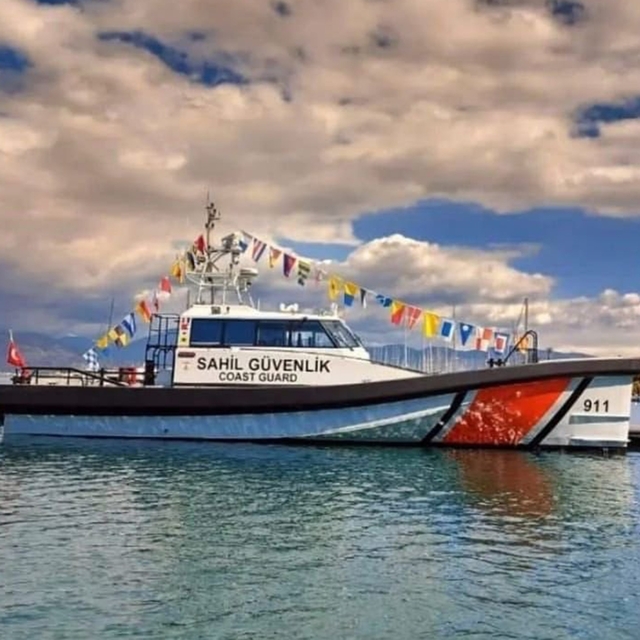 Sahil Güvenlik botları Denizcilik ve Kabotaj Bayramı'nda ziyarete açıldı