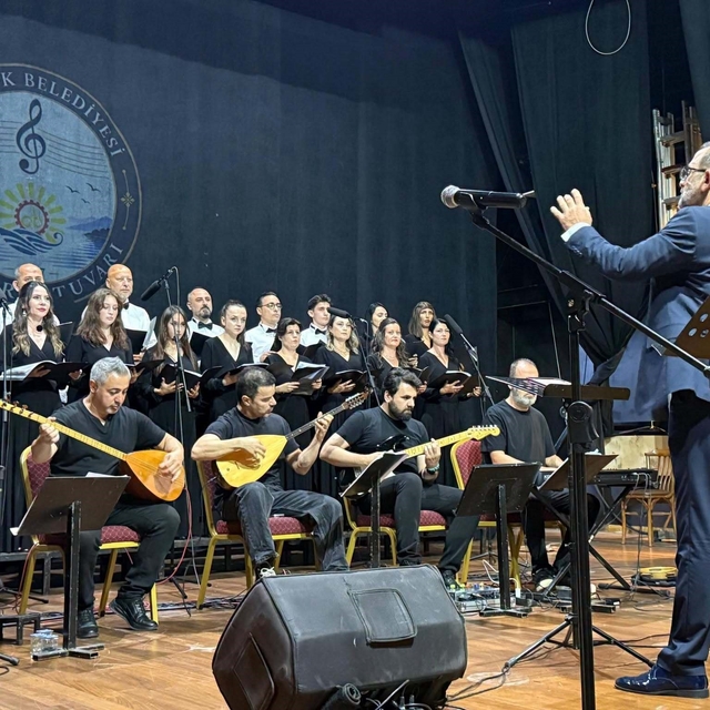 Konservatuvar öğrencilerinden türkü dolu gece
