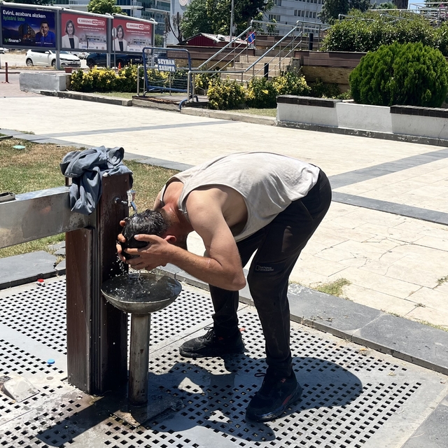 Adanalılardan Avrupalılara sıcaklık tepkisi: "Ne Fransa ne de Almanya bu ka...