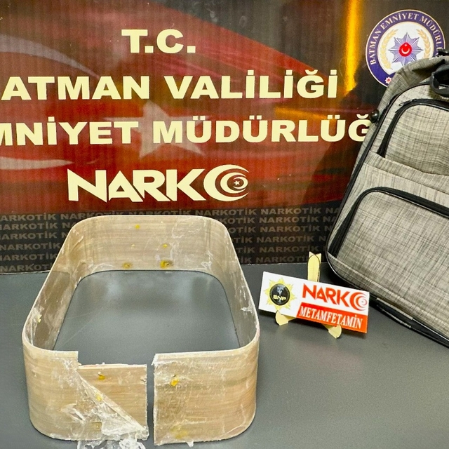 Batman'da valizinde uyuşturucu bulunan yabancı uyruklu zanlı tutuklandı