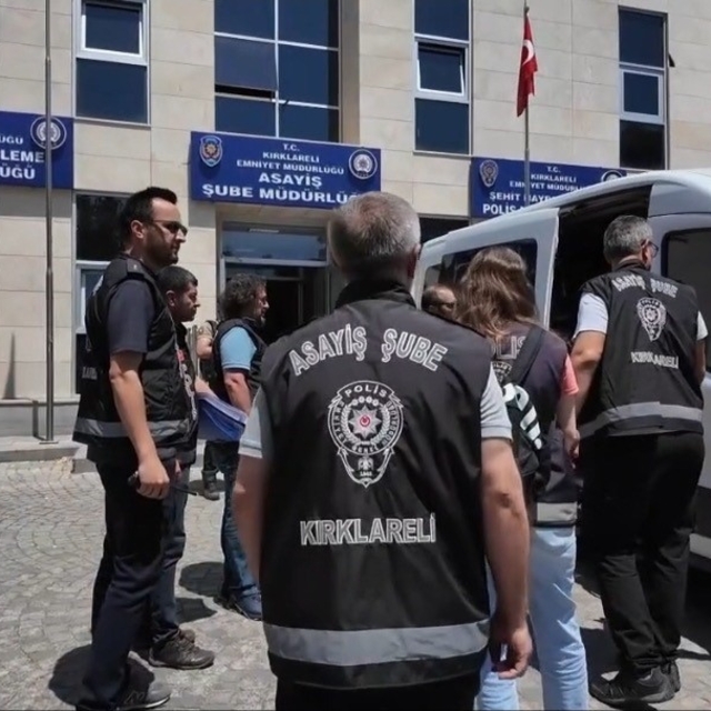 Araçların şase numaralarını değiştirip piyasaya süren örgüte operasyon: 42...