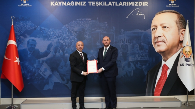 AK Parti Terme İlçe Başkanlığı'nda bayrak değişimi: Başkan Mümin Osman Ertan oldu