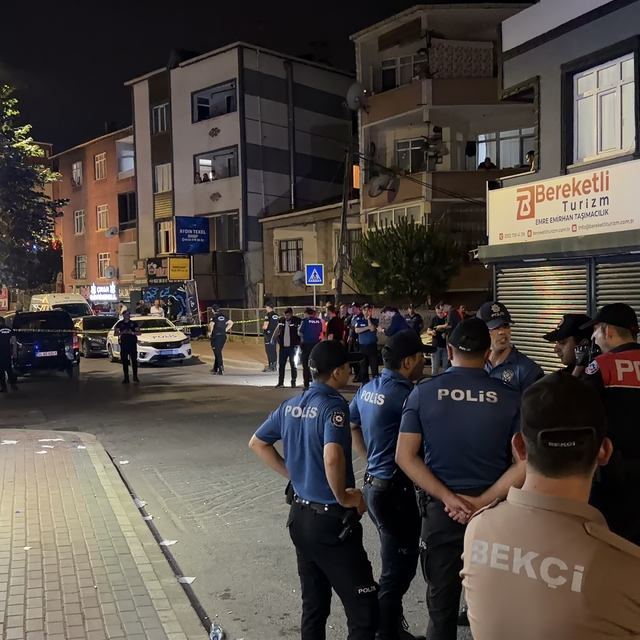 Silahlı kavgada ağır yaralanan 17 yaşındaki genç hayatını kaybetti
Kocaeli'...
