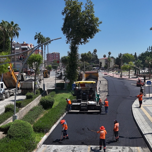 Tarsus'ta kavşak düzenleme çalışması tamamlandı