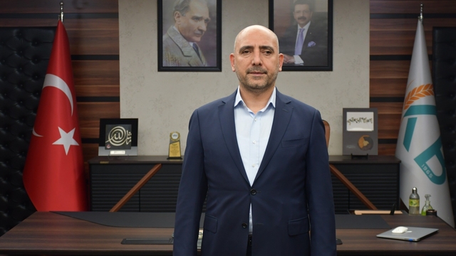 Başkan Bağlamış, adaylığını açıkladı
Kayseri Ticaret Borsası Yönetim Kurulu Başkanı Recep Bağlamış:
"Kayseri'ye hizmet için yeniden adayım"