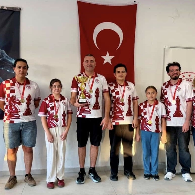 Yunusemre Belediyespor satrançta Manisa şampiyonu