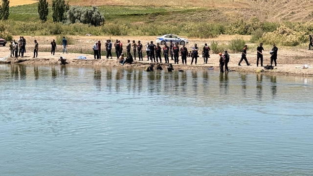 Kızılırmak'ta çocuklar, çamaşır yıkarken akıntıya kapıldı: 1 ölü, 1 kayıp