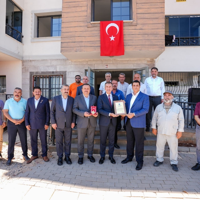 Yılmaz'dan büyük vefa
Şehit ailesi için hazırlanan ev teslim edildi