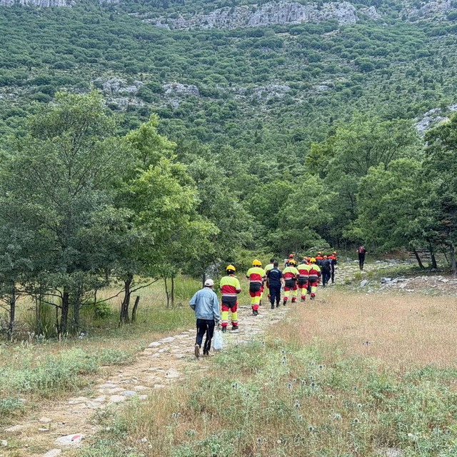 Eşiyle hayvan otlatmak için gittiği bölgede kayboldu