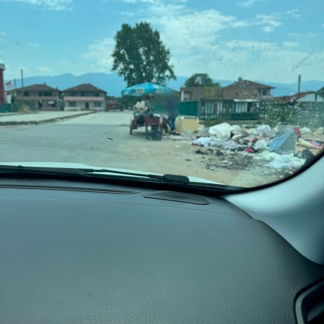 Sokağa evsel atık atarken fotoğraflandı
Zabıta ekipleri cezai işlem uygulad...