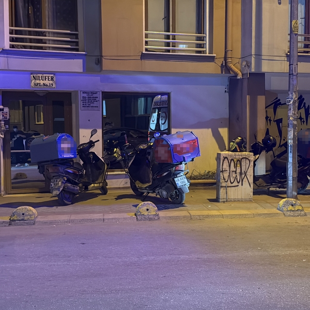 Eskişehir'de motosiklet otomobile çarptı: 1 yaralı