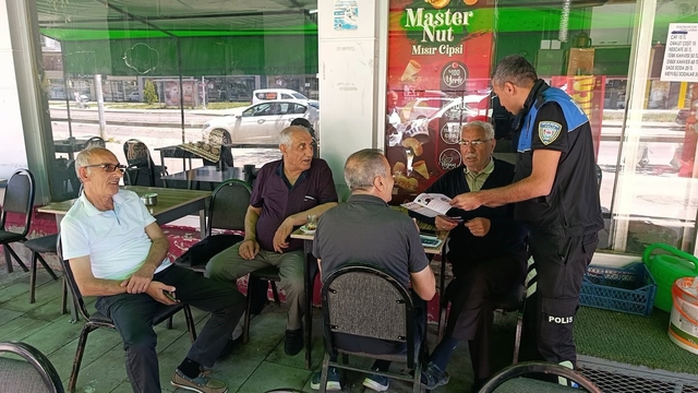 Erzurum polisi sahada: "Dadaş Kemer Takar, Her Söze Kanmaz"