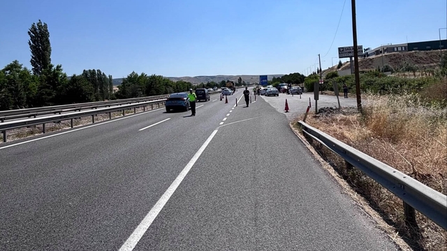 Bilecik'te 445 şahıs ile bin 235 sürücü sorgulandı