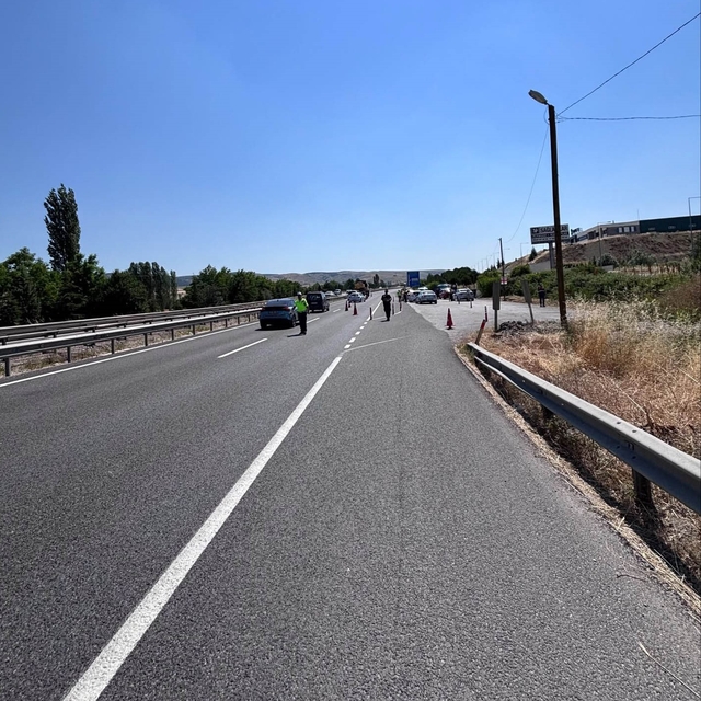 Bilecik'te 445 şahıs ile bin 235 sürücü sorgulandı