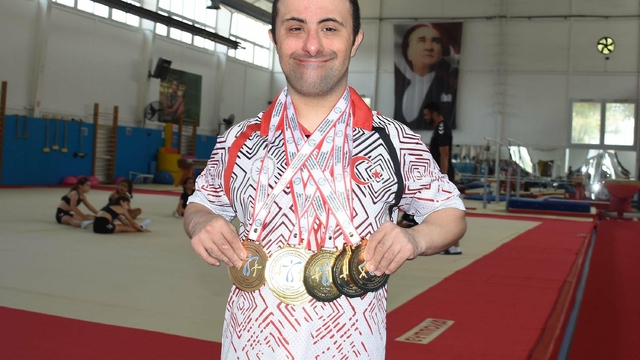 Enkazdan çıkan şampiyon