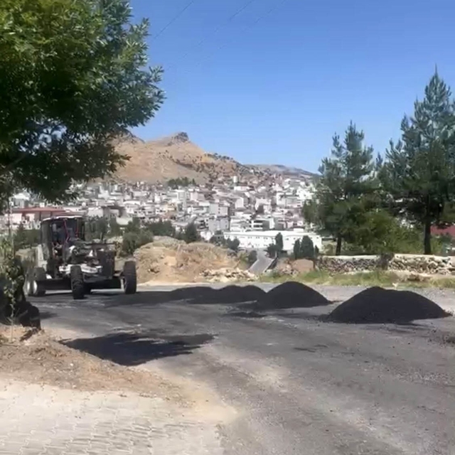 Ağaç dikilerek protesto edilen yolun yapımına başlandı