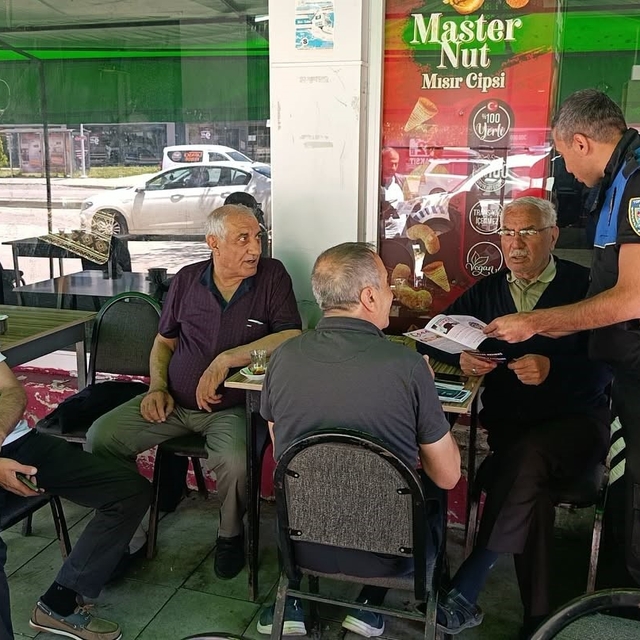 Erzurum polisi sahada: "Dadaş Kemer Takar, Her Söze Kanmaz"