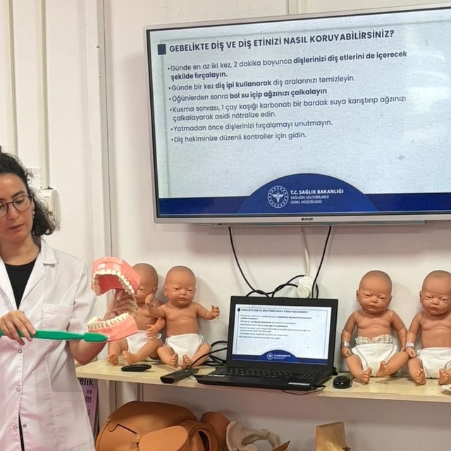 Anne adaylarına gebelikte ağız ve diş sağlığı eğitimi verildi